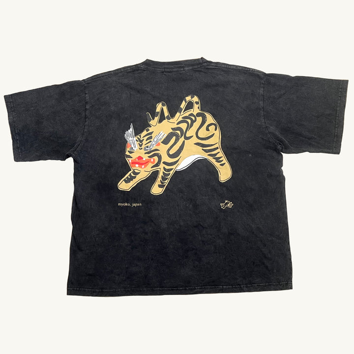 TIGER - JAPAN RETREAT SHIRT
